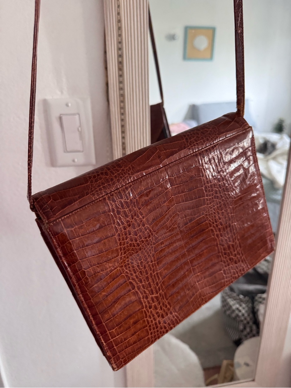 Vintage Frenchy of California Croc-Embossed Brown Shoulder Bag - Picture 6 of 6